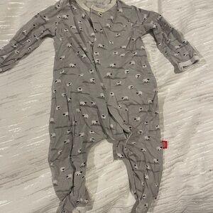 Magnetic Me Gray Sheep Print Footie